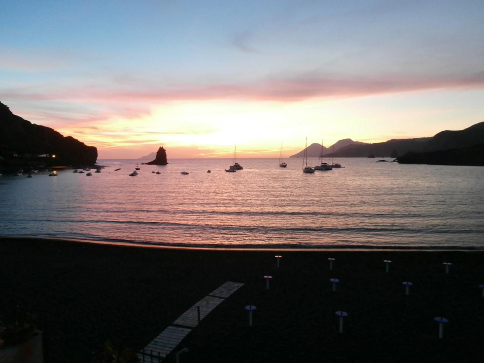 Hotel Conti Vulcano  Luaran gambar